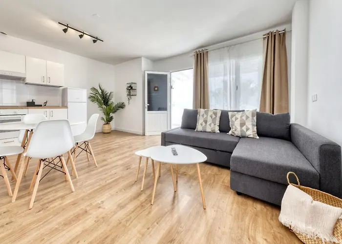 Ocean Front Oasis Apartment